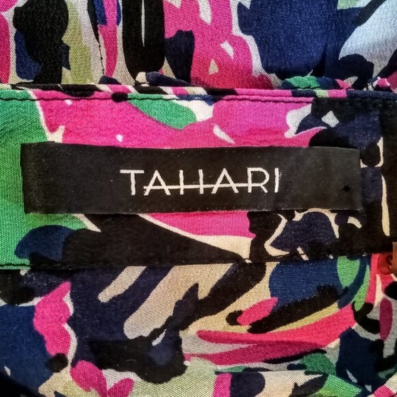 Tahari Silk Pleat Front Ruffled Collar Print Top - Picture 5 of 7